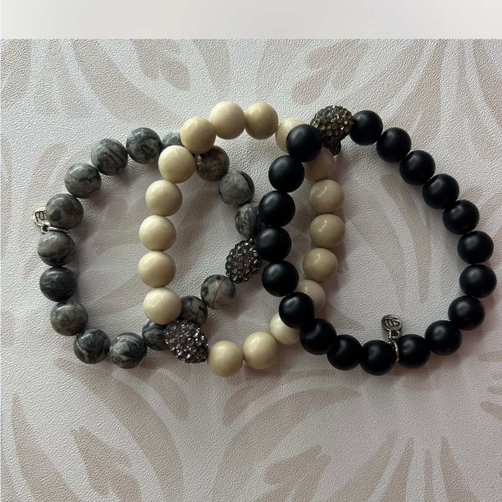 Elegant Beaded Bracelet Set - Black, Cream, Gray